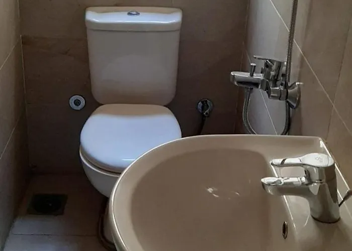 For Rent El Naser Street Hurghada